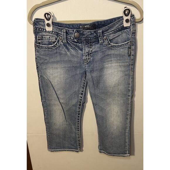 Silver Jeans Tuesday Crop Distressed Denim Jeans Women Size 28 - Picture 1 of 6